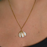 Shell Pendant Necklace | Gold